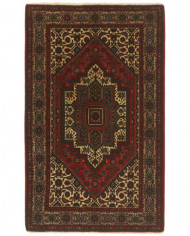 Rytietiškas kilimas Gholtugh - 122 x 76 cm 